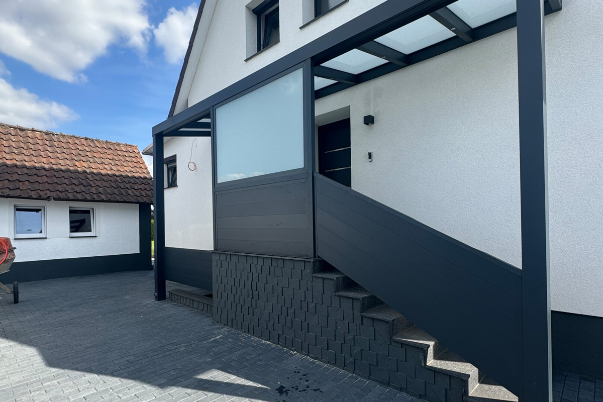 Vordach über Treppe großflächig Hannover