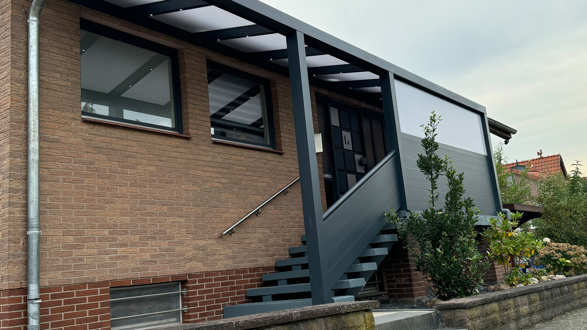 Vordach in Hannover — QUANTUM Homedesign Projekt